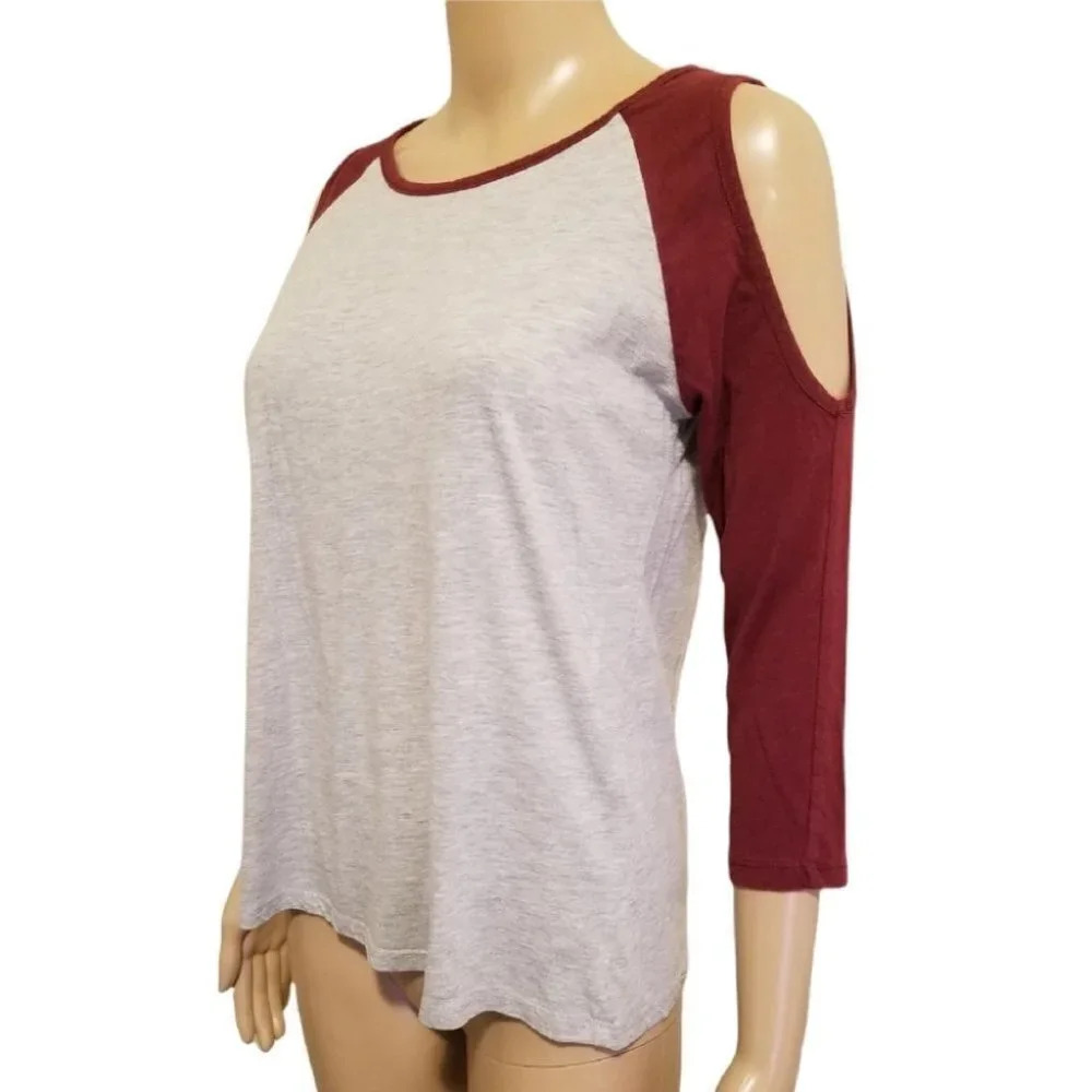 Open Shoulder T-Shirt - Picture 3 of 4